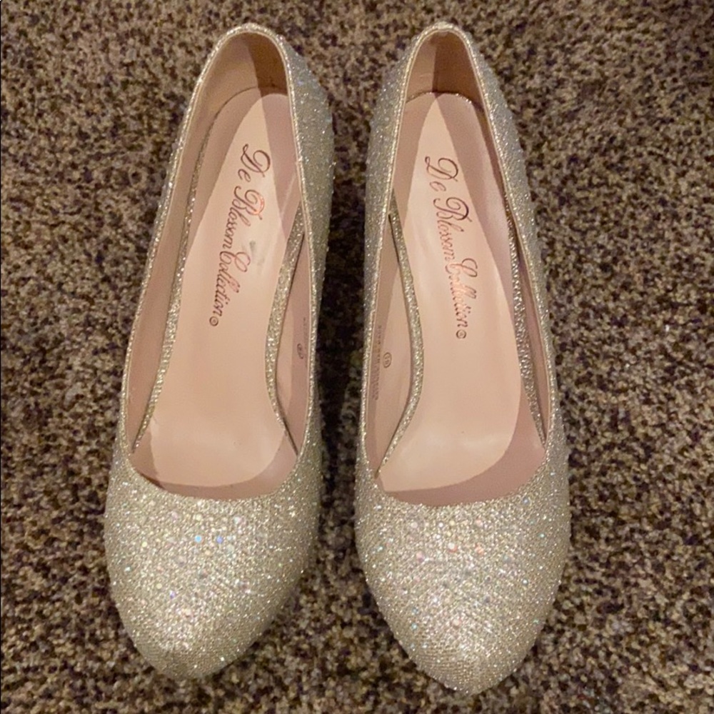 High Heels - Picture 5 of 6